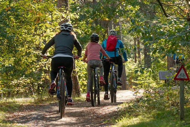 5 activités sportives à faire en famille