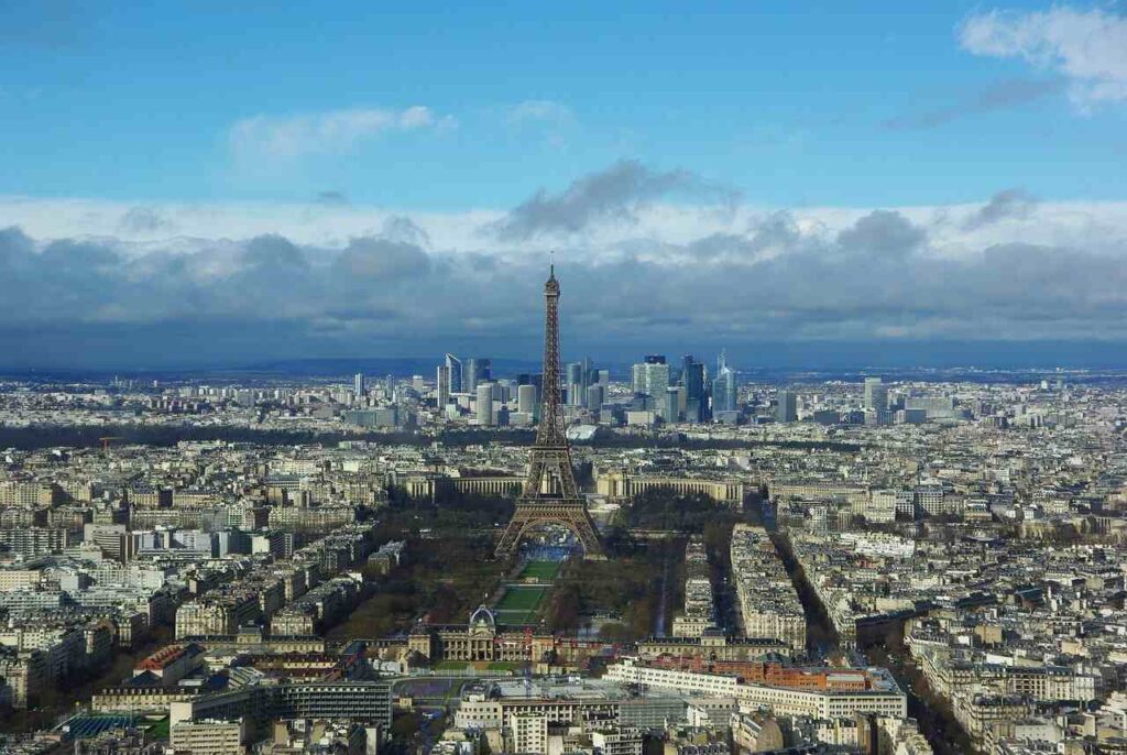 Restaurant avec vue panoramique sur Paris